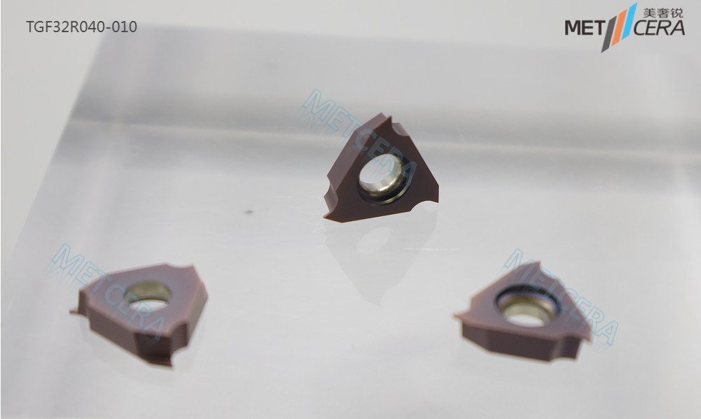 TGF32 TGF32R TGF32R100 TGF32R150 TGF32R200 TGF32R300 TGF32R400 Scavo interno Scavo circolatore lame inserto di scanalatura CNC