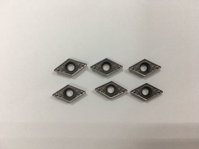 Inserti di tornitura anti-corrosiva per cermeti resistenti alle alte temperature DCMT DCMT07 DCMT11