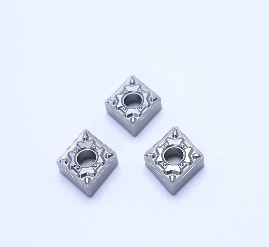 Inserti di tornitura esterna per tornitura CNC HRA92.5 Durezza CNMG120408-FQ MF810 Inserti di carburo non rivestiti CNMG1204
