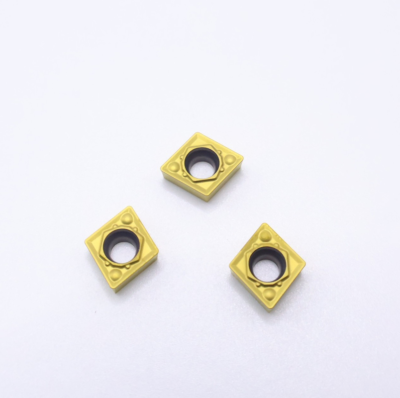 Superficie liscia CCMT060204-1HQ PV2110 Inserti di tornitura in cermetto con durezza HRA92,5 e rivestimento PVD