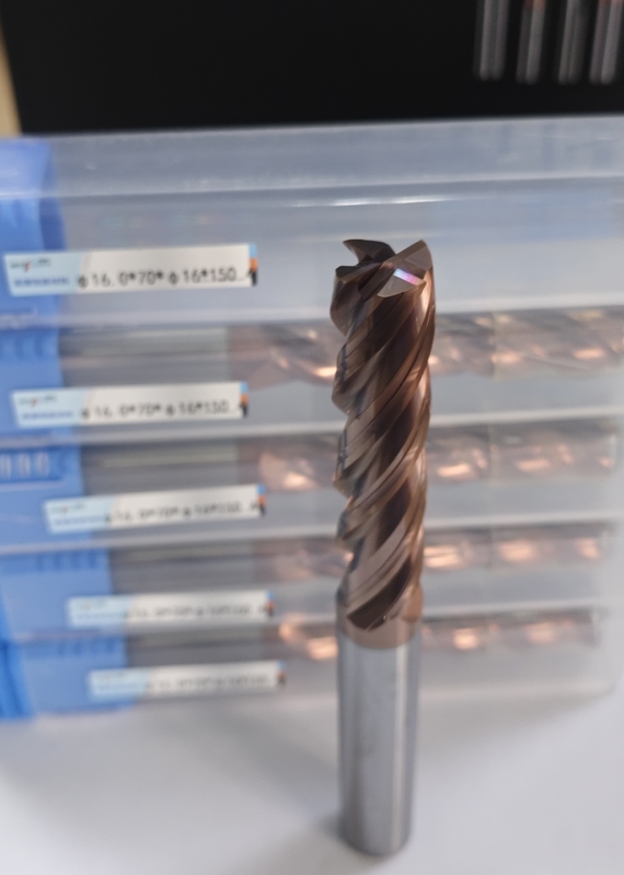 MPE4 Tagliatore di fresatura a lunghezza di carburo solido 16 mm per acciaio a stampo 4 Flusso Long End Mill φ16.0 x 70 x φ16 x 150 mm