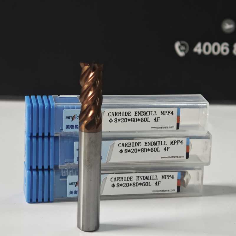 Fabbricazione a secco e bagnato di carburo solido 8 mm universale 4 flauti Flat End Mill Φ8x20x8Dx60mm per il taglio di acciaio al carbonio e acciaio legato a basso tenore di carbonio