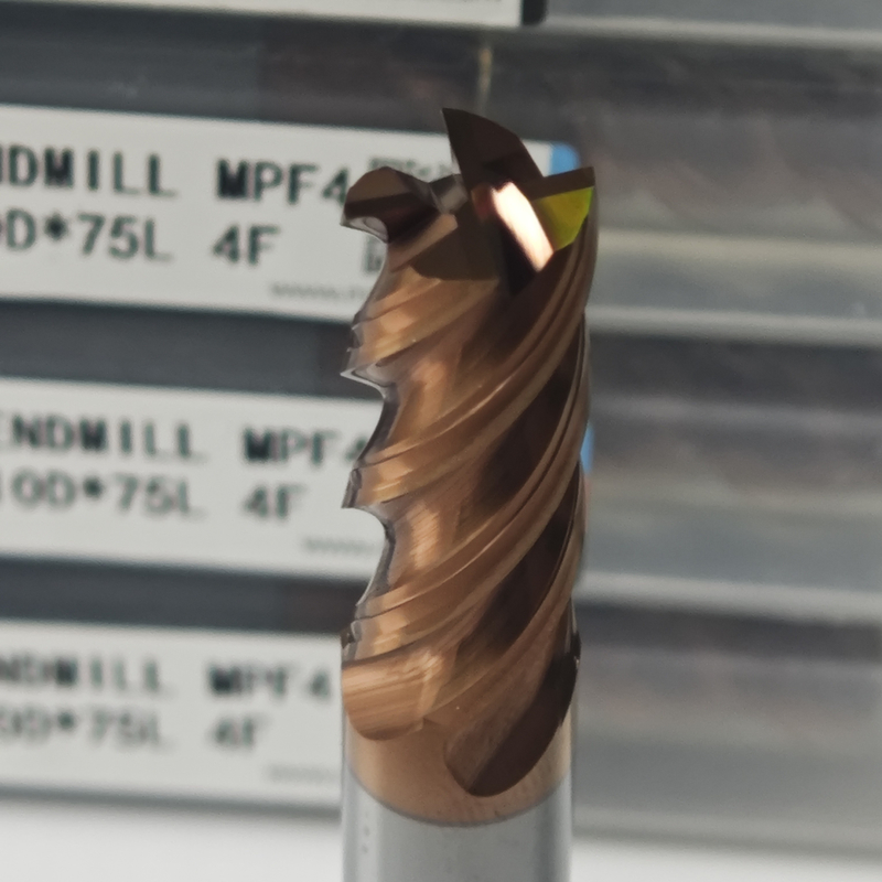MPF4 universale 4 flauti Flat End Mill 10mm Φ10x25x10Dx75mm per il taglio di acciaio legato a basso tenore di carbonio entro la durezza HRC55-60