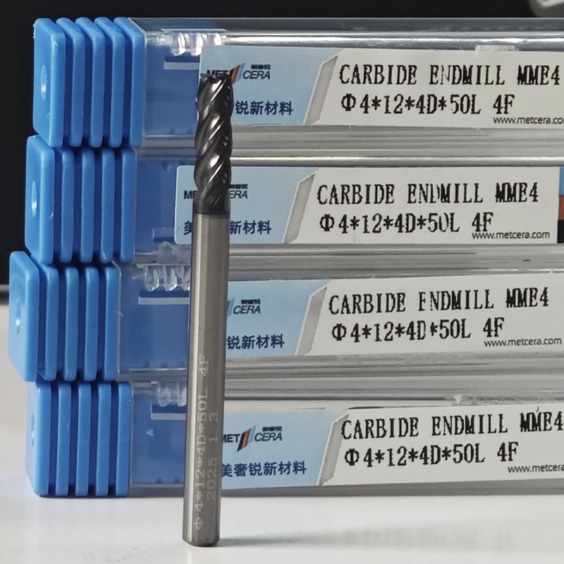 MME4 Tagliatore di fresatura in acciaio inossidabile 4 mm φ4.0x12x4Dx50 mm per la finitura grezza Durezza HRC55-60