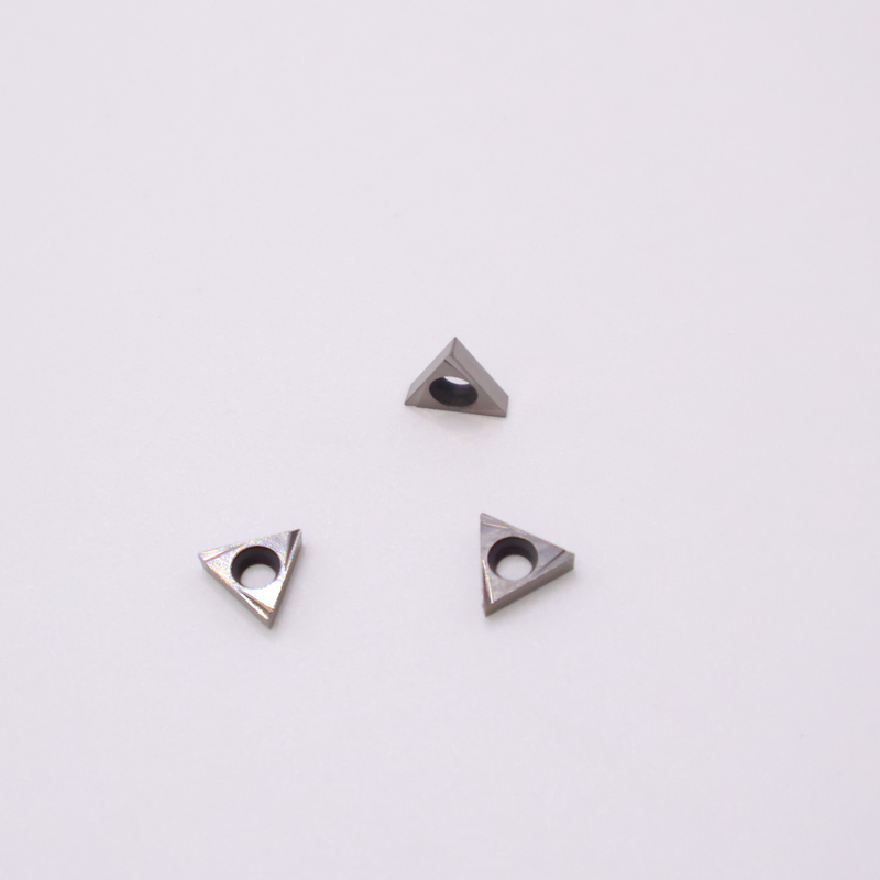 MC2010/PV2110 Inserti di tornitura CNC di grado Cermet con inserti di finitura e rompicerchi da 4W