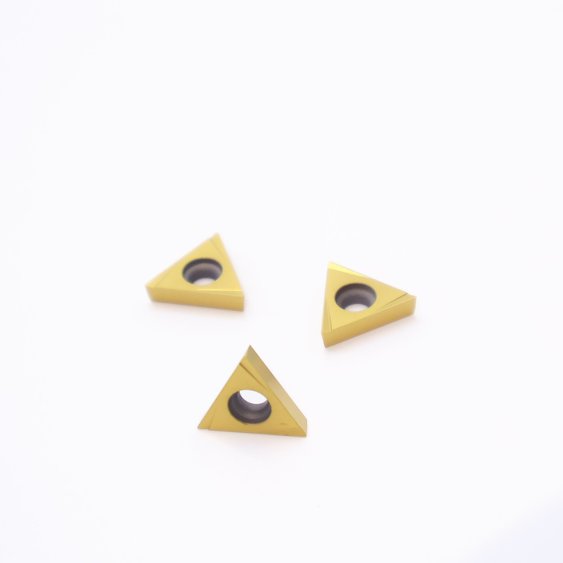 Inserti di finitura del pezzo di lavoro in acciaio a bassa lega in chip breaker da 4W con inserti di tornitura CNC TCGT11 Cermet