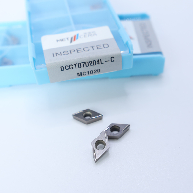 Inserti di tornitura CNC di Cermet DCGT07 DCGT11 C Finish Chip Breaker Materiale metallico Alta resistenza all'usura