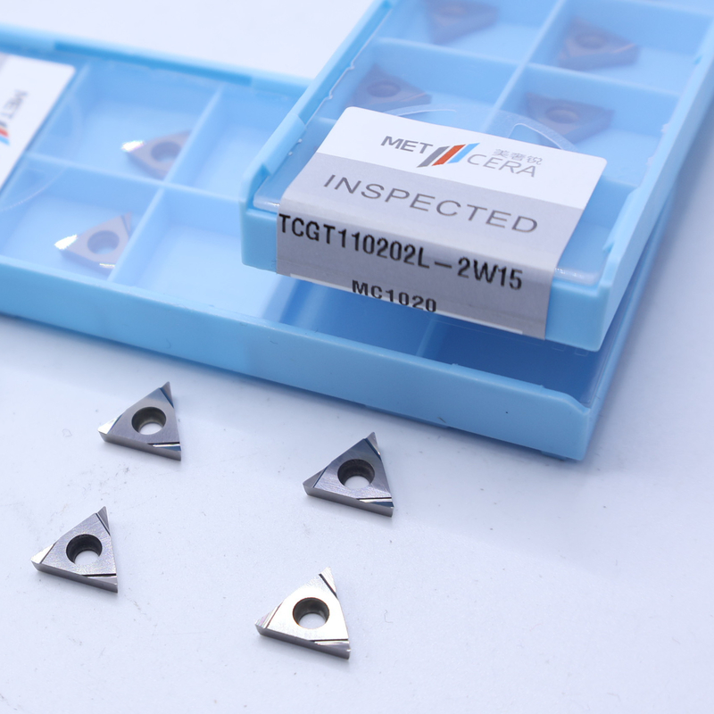 Tornitura esterna Inserti CNC Cermet TCGT11 TCGT1102 con 2W15 rompicerchi di finitura affilata per la lavorazione di leghe metalliche di acciaio